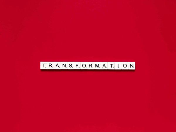 Quels sont les enjeux de la conversion des espaces commerciaux en habitations ?